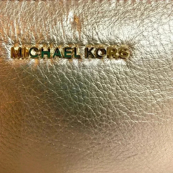 Michael kors gold metallic leather wristlet